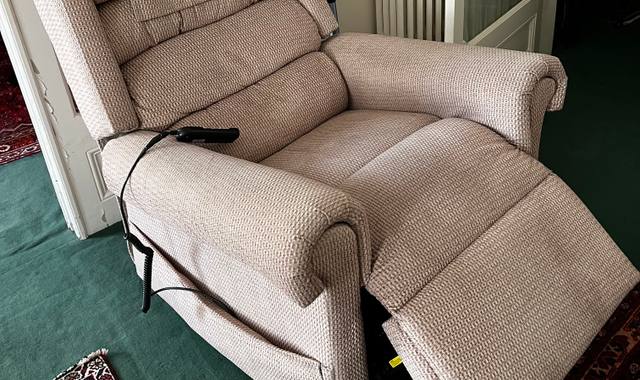 Meubles fauteuil relax, releveur,  électrique grand confort