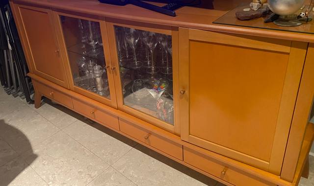 Meubles buffet IKEA L180 cm x P 42 cm x h 86 cm