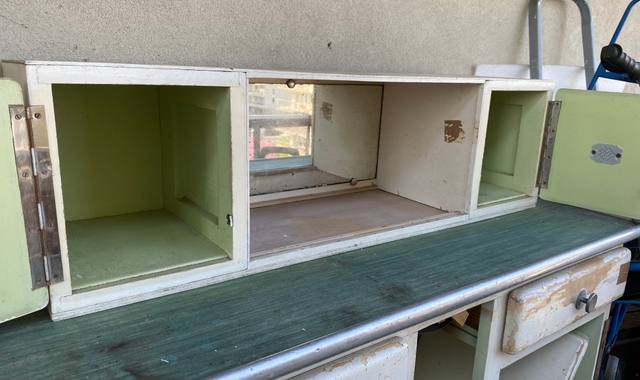 Meubles buffet cuisine année 50 à rénover