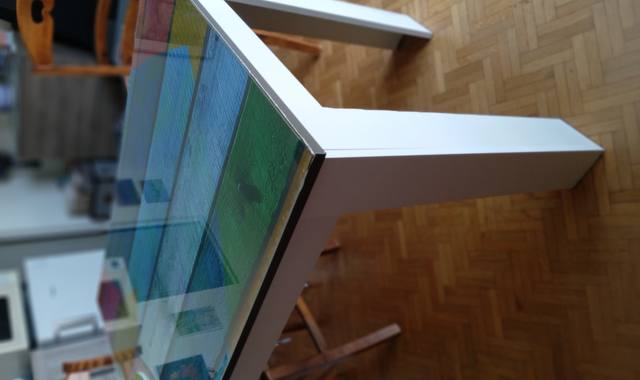 Meubles plateau plexiglas