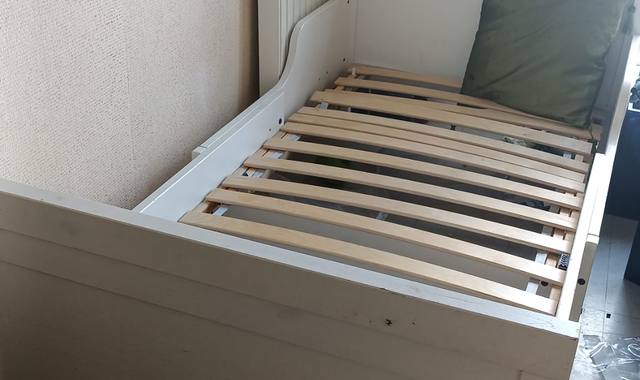 Meubles lit enfant IKEA modèle SUNDVIK, en ASSEZ bon état.