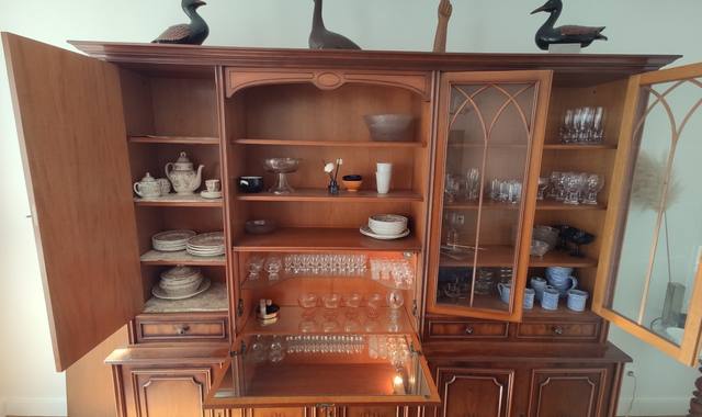 Meubles buffet en bois bon état