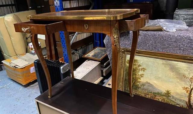 Meubles table de salon louis XV