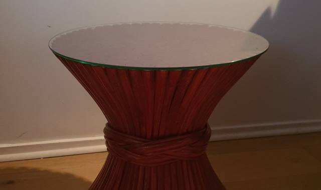 Meubles belle table basse avec plateau vitree