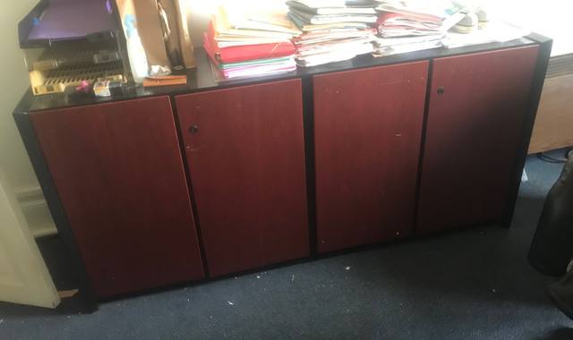 Meubles je donne 2 buffets ou meubles de rangement pour bureau