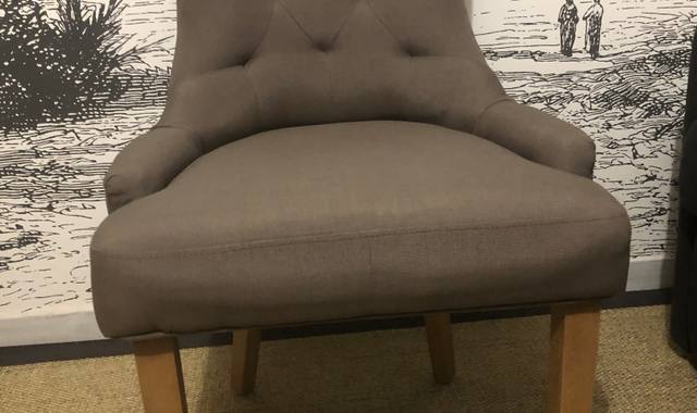 Meubles 4 chaises (à récupérer à Boissy Saint Léger)