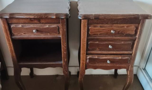 Meubles tables de chevet en bois - excellent état