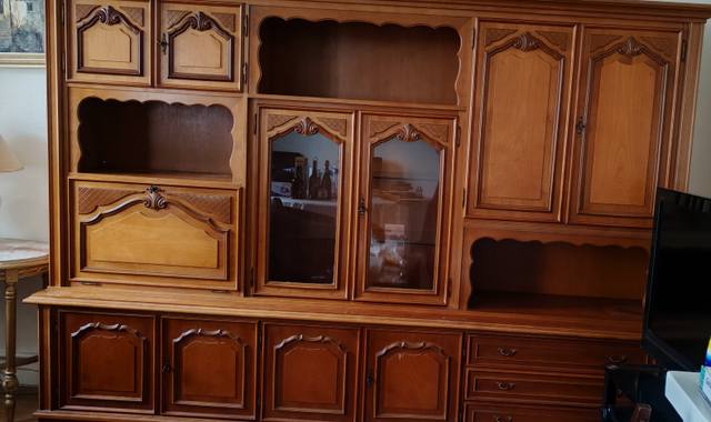 Meubles buffet Merisier três bon état