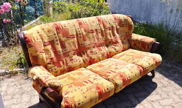 Mobilier salon très confortable canapé+2 fauteuils