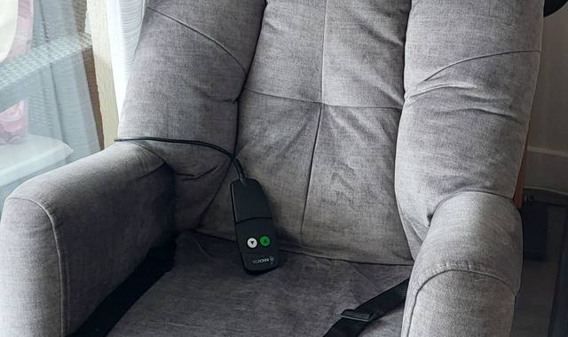 Mobilier fauteuil médical électrique