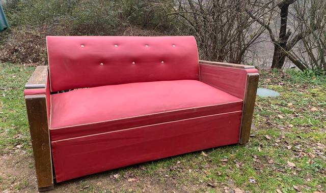 Mobilier canape annee 60.