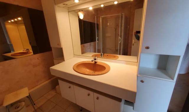 Mobilier meubles de salle de salle de bain et cabine de douche