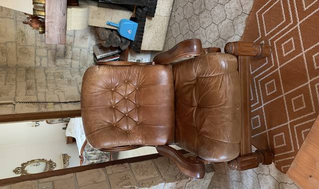 Mobilier fauteuils en cuir