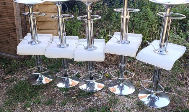 Mobilier chaises de bar