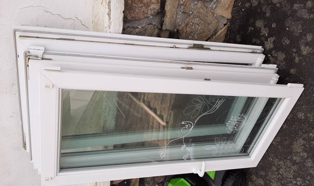 Mobilier chassis + 3 fenètes double vitrage