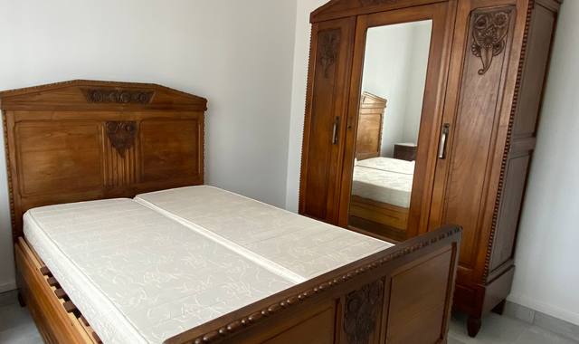 Mobilier lit et armoire