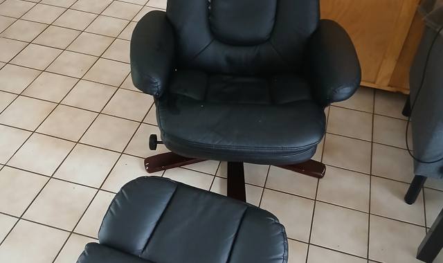 Mobilier fauteuil salon  relax et repose pieds