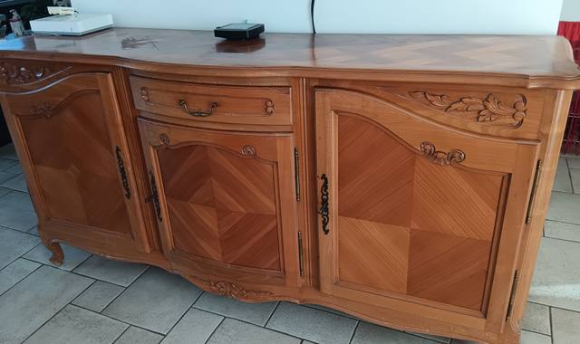 Mobilier meuble en merisier