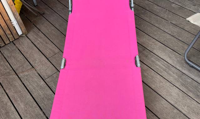 Mobilier transat pliant en très bon état