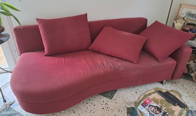 Mobilier méridienne  canapé lit pourpre