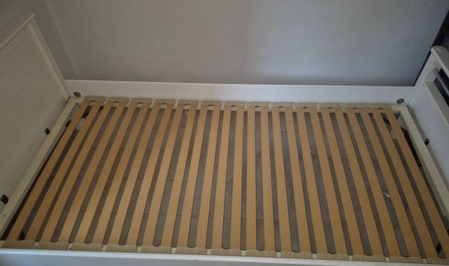 Mobilier lits a donner