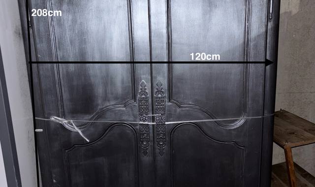 Mobilier aRMOIRE rétro customisée