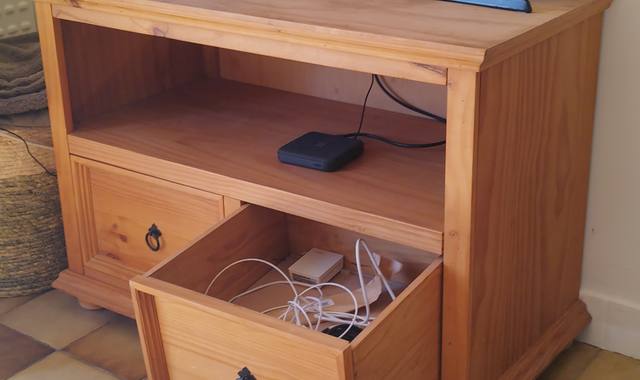 Mobilier meuble télé en pin naturel