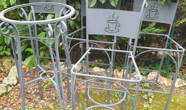 Mobilier table et 4 chaises