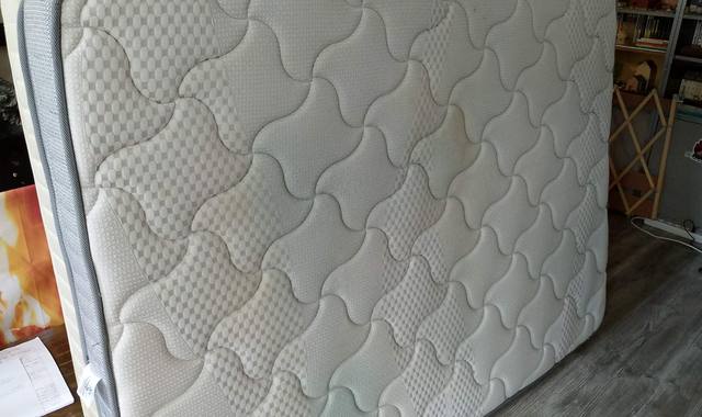 Mobilier matelas deux places