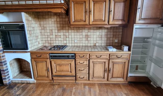 Mobilier cuisine en chêne en TB état