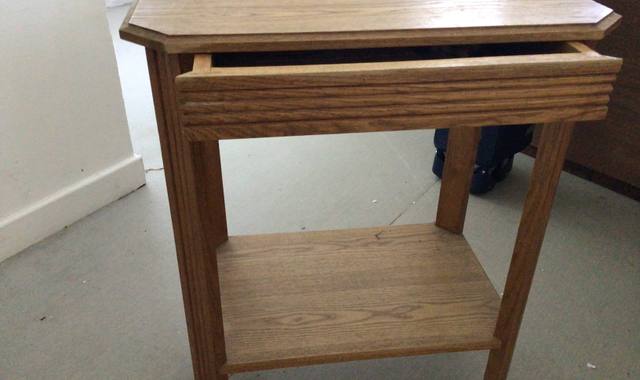 Mobilier petite console en bois avec tiroir