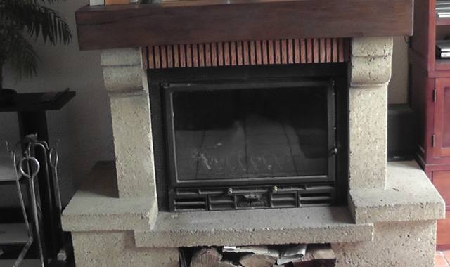 Mobilier foyer fermé et son entourage