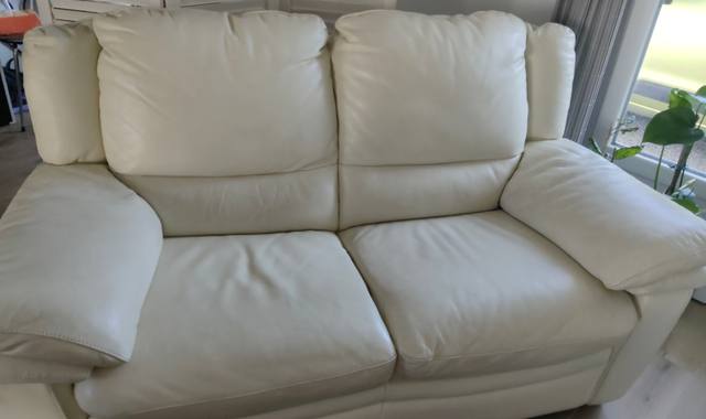 Mobilier canapé cuir blanc ivoire