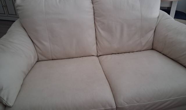 Mobilier  canape cuir blanc casse 2 places