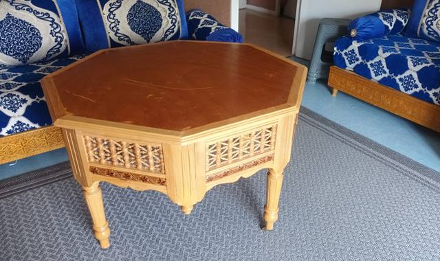 Mobilier table salon 120 x120