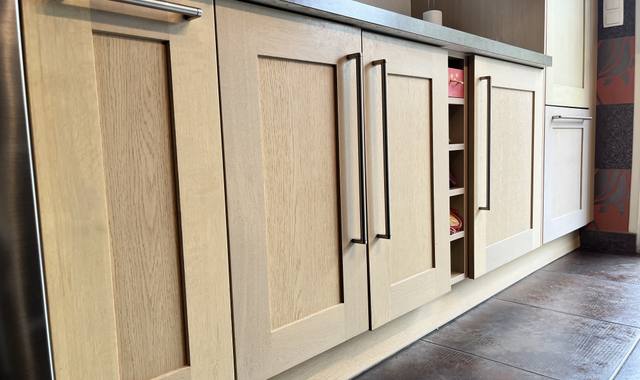 Mobilier façade chêne massif cuisine intégrée cuisinella