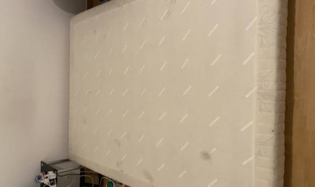 Mobilier lit 2 places + matelas