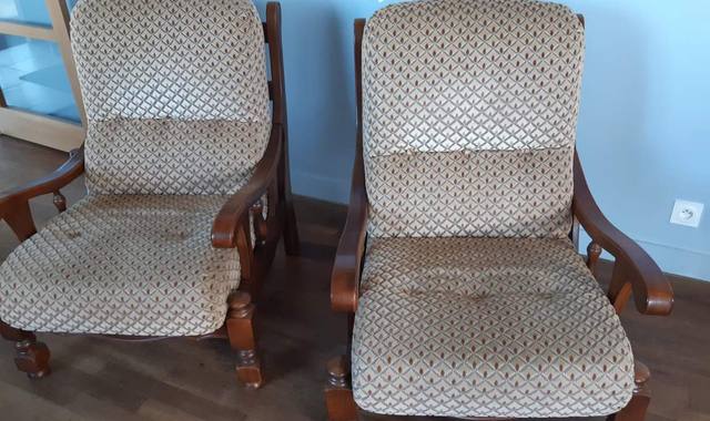 Mobilier 2 fauteuils et un canapé