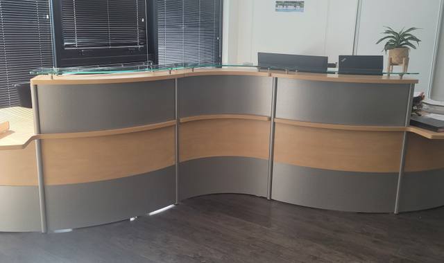 Mobilier banque d'accueil