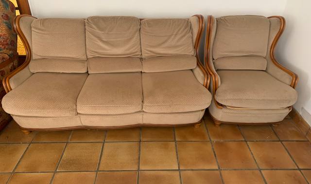 Mobilier canapé 3 places plus 2 canapés simples