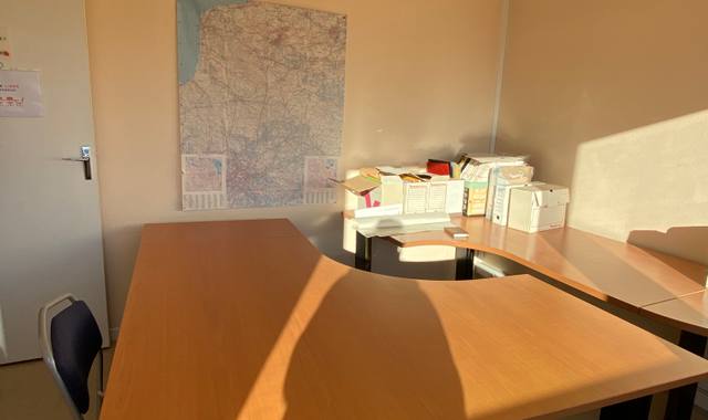 Mobilier bureau très bon état