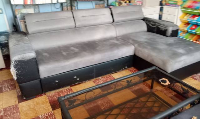 Mobilier grand canapé d'angle convertible