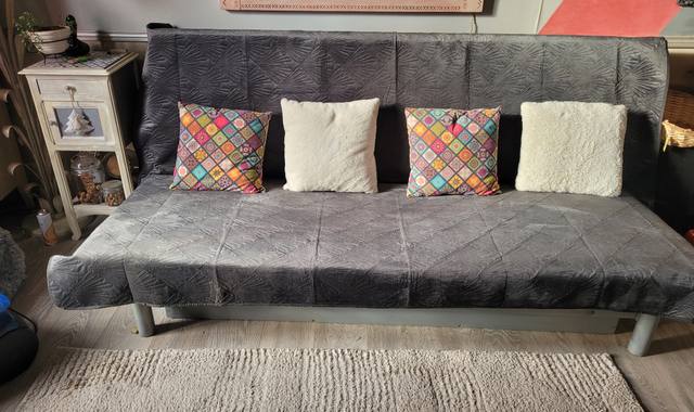 Mobilier canapé clic clac ikea