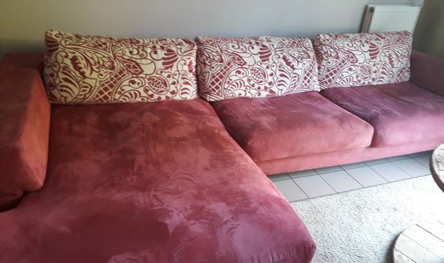 Mobilier canape spacieux, confortable 5 places