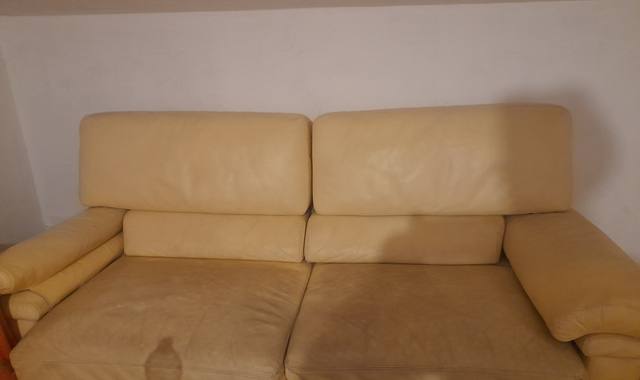 Mobilier je donne un canapé.