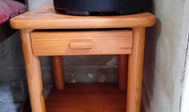 Mobilier table de chevet