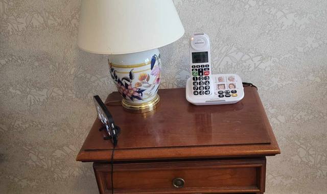 Mobilier table de nuit