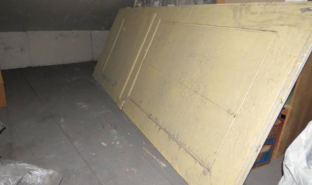 Mobilier 2 grandes portes de placard