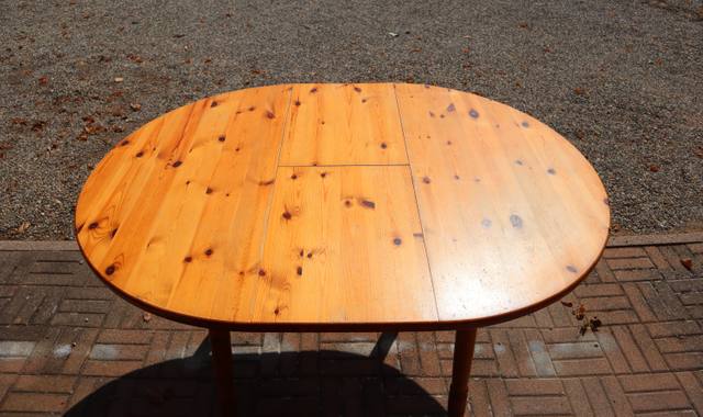 Mobilier table ronde