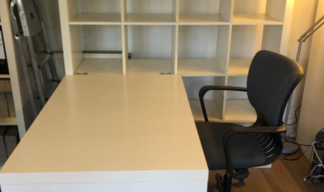 Mobilier etagères / Bureaux / Table réunion / Chaises bureautiques / Tableau Blanc - Équi